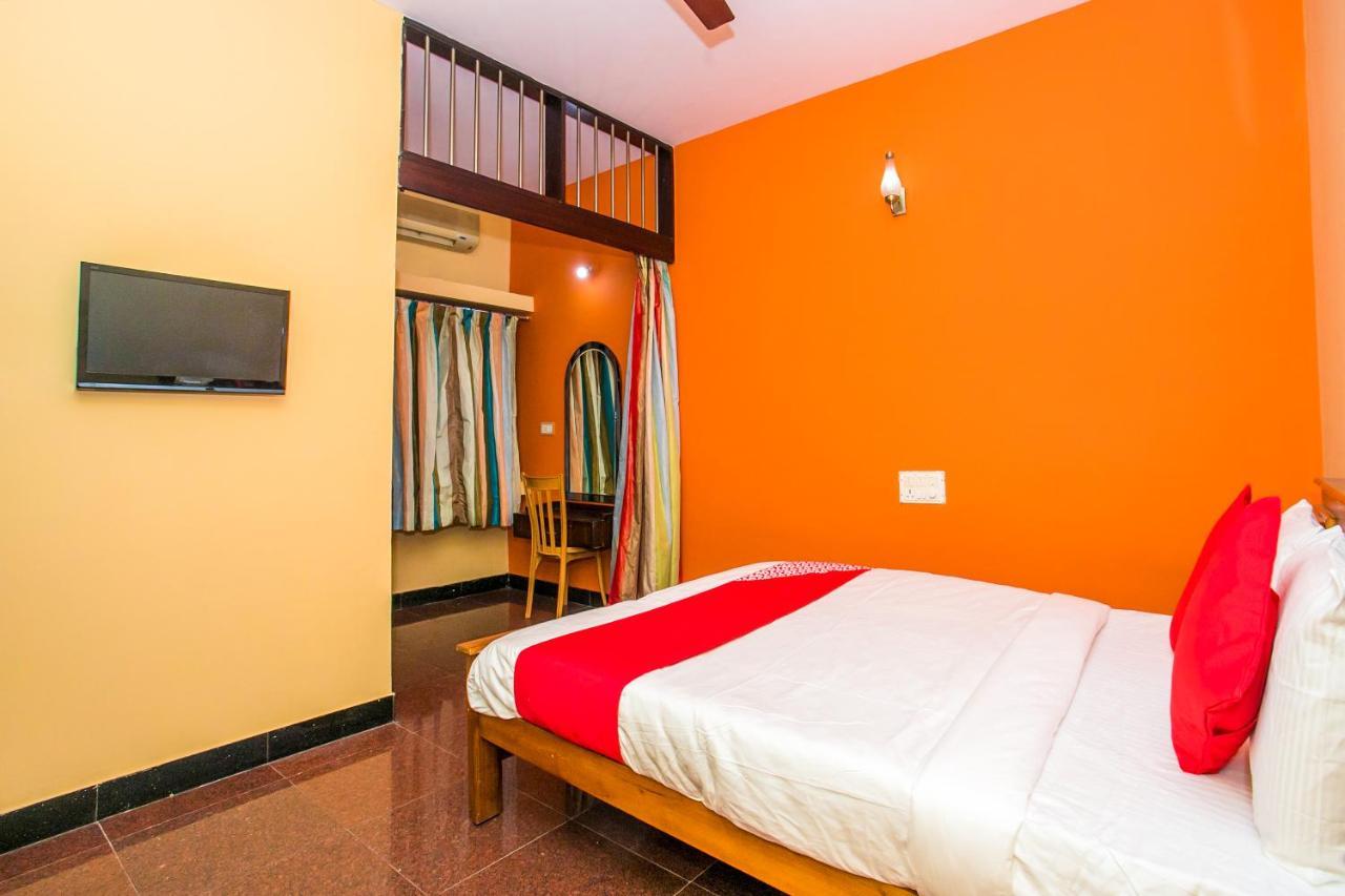 Priyanka Residency Hotel Bangalore Buitenkant foto